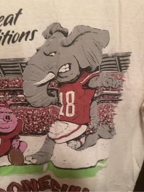 Boys Medium Alabama Football Sausage Short Sleeve Shirt